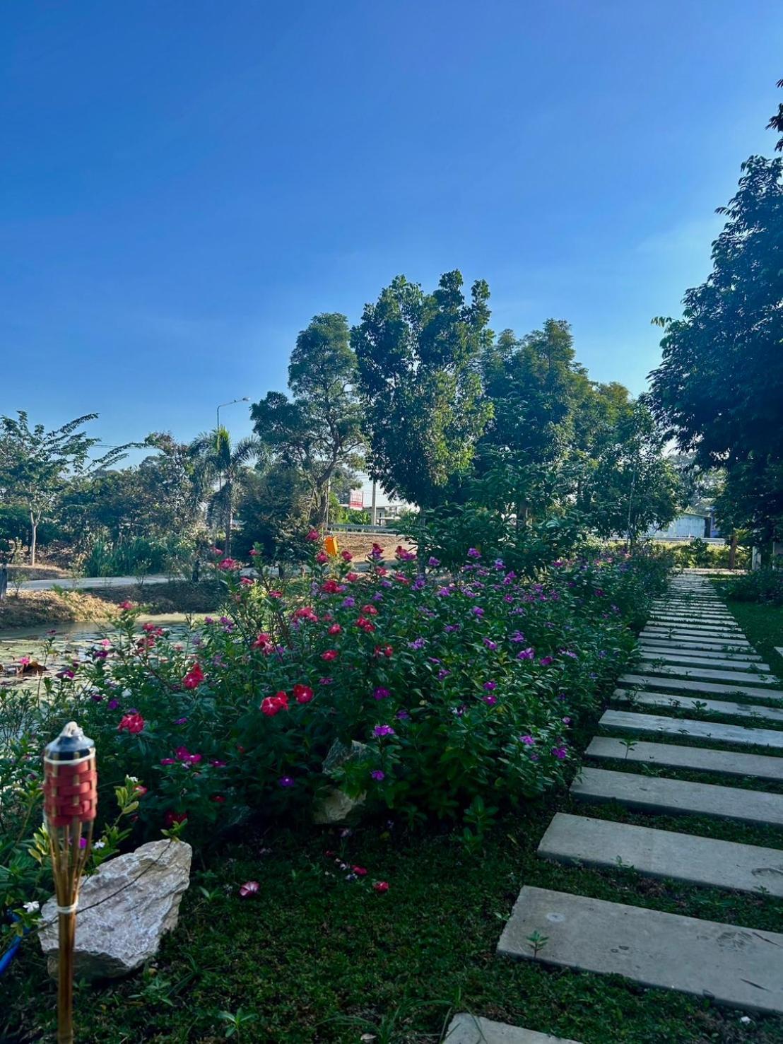 บ้านกลางเกาะ รีสอร์ท Uthai Thani Exterior photo