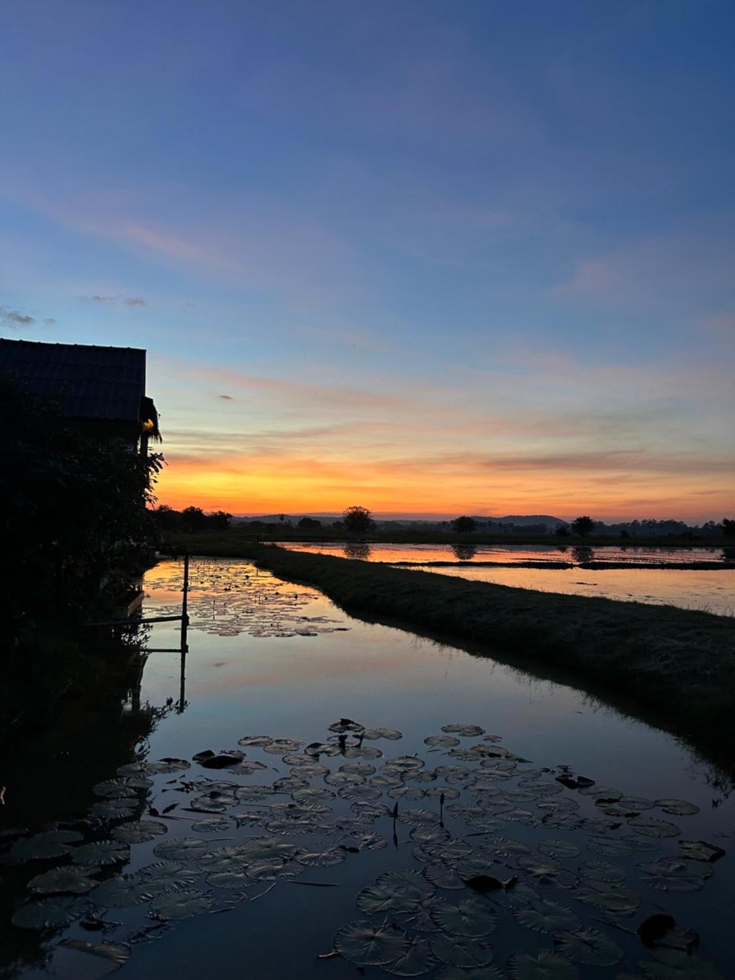 บ้านกลางเกาะ รีสอร์ท Uthai Thani Exterior photo